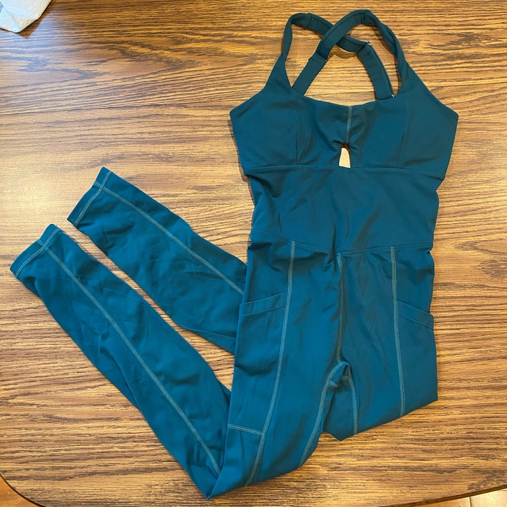 CLOSET CLOSING❗️ POPFLEX Peekaboo Onesie Deep Jade